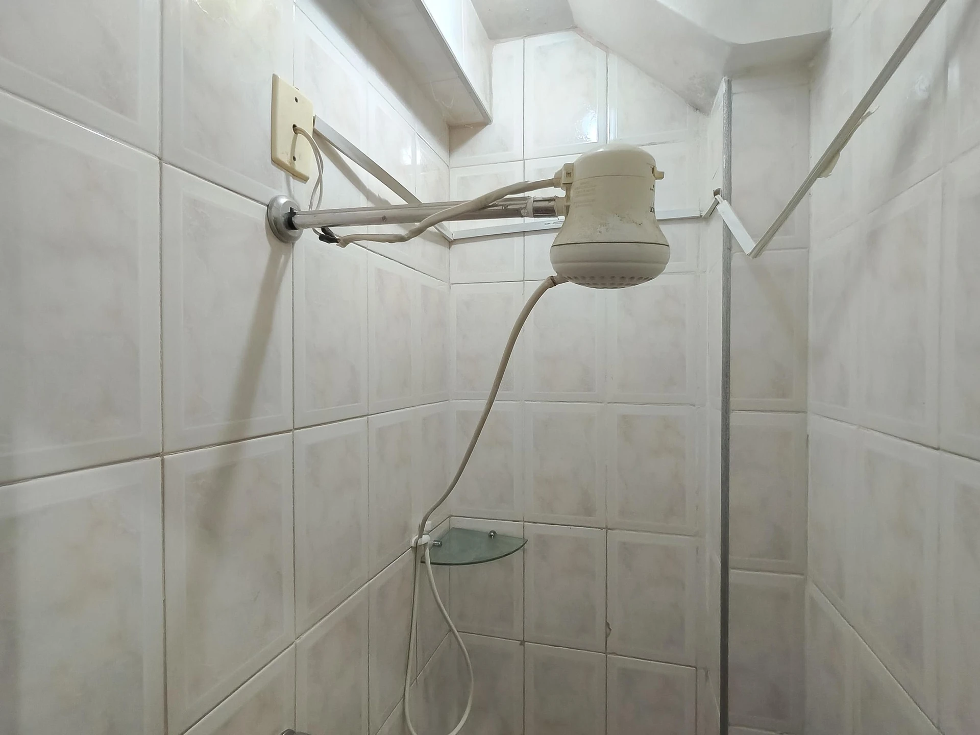 Furnished 3-bedroom apartment with 2 bathrooms — photo 49