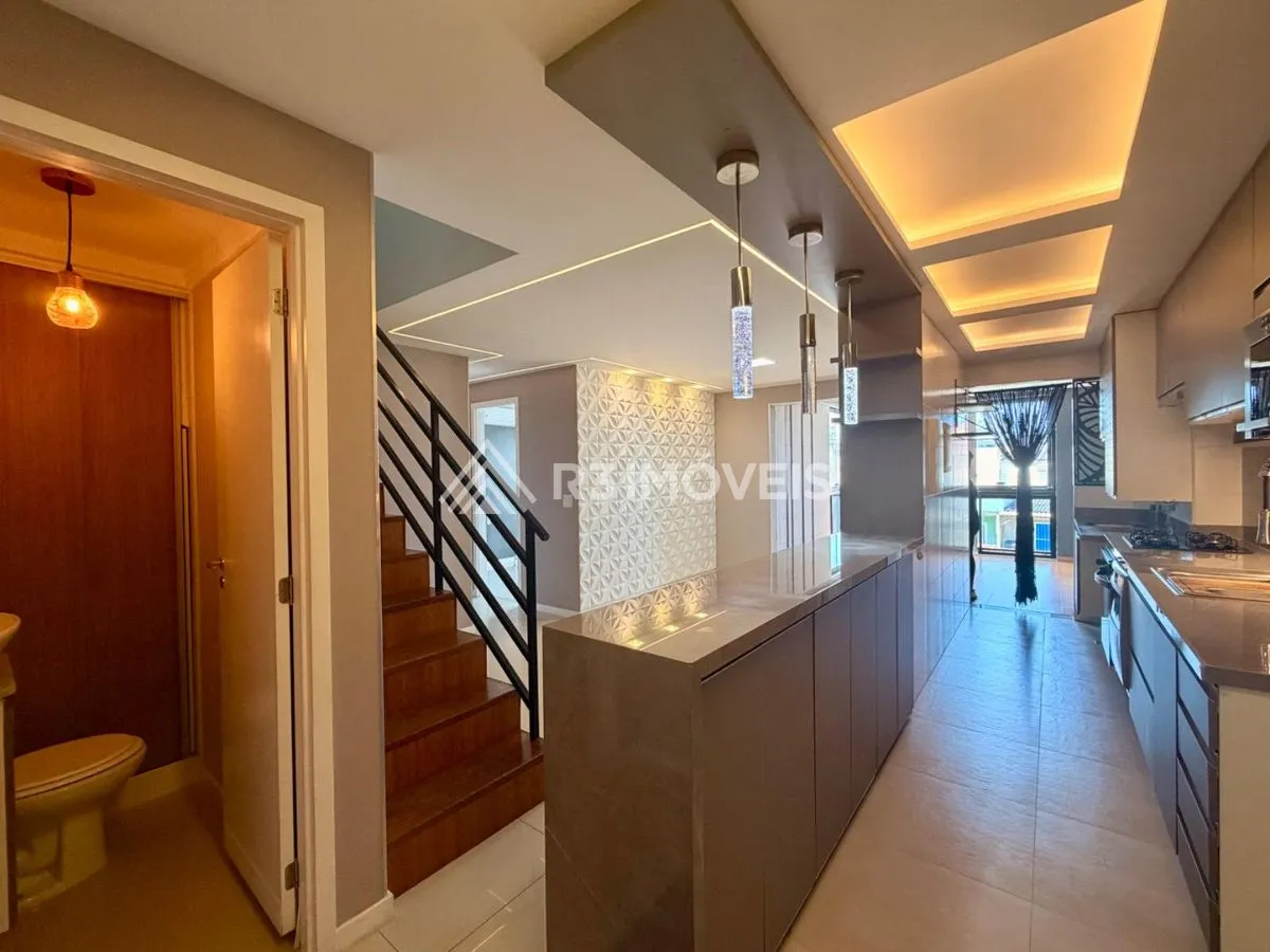 Floor-to-ceiling windows in a 3-bedroom apartment, 160 m² — photo 31