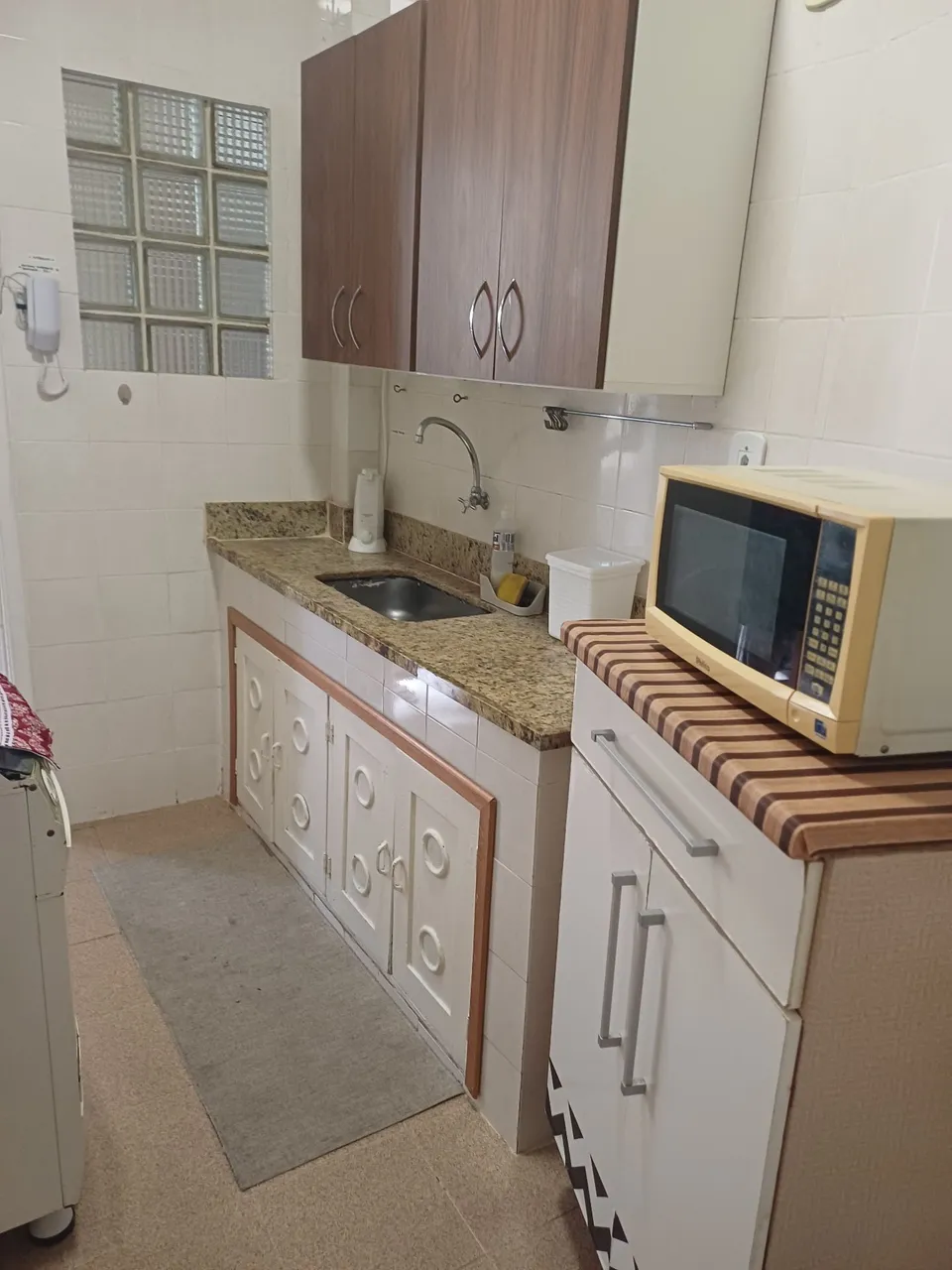 3-bedroom apartment with 3 bathrooms and separate kitchen — photo 2