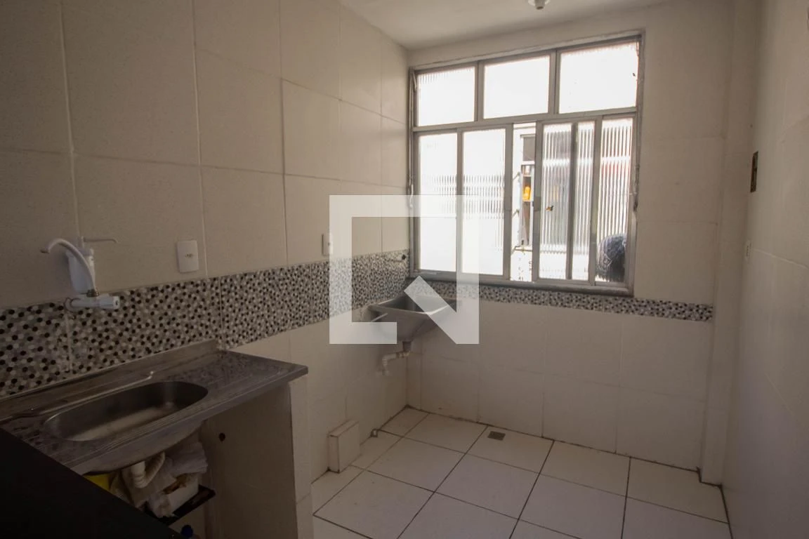 Departamento de 1 dormitorio con piso de madera o laminado — photo 34