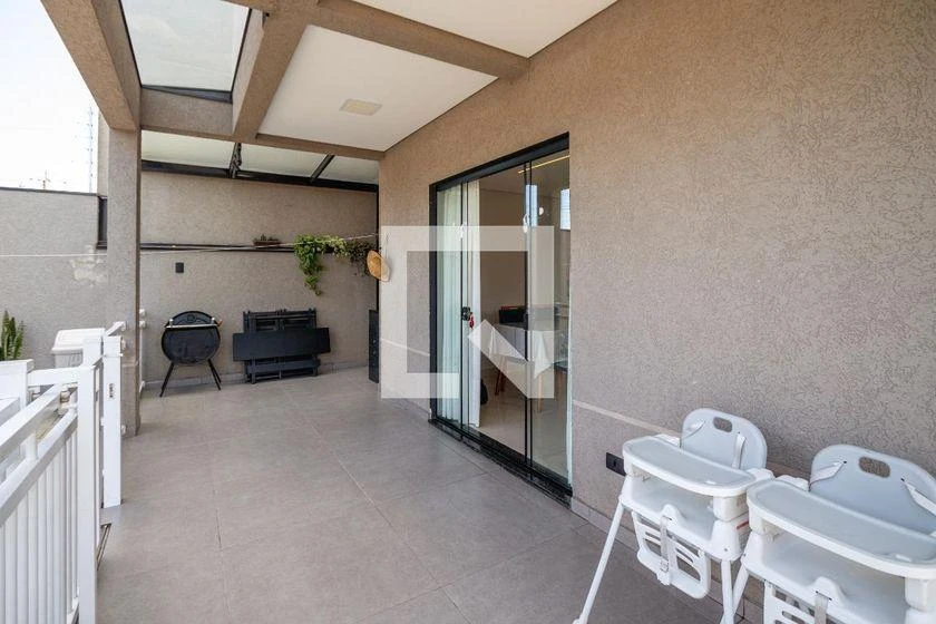 3-bedroom house with a grill on the balcony — photo 8