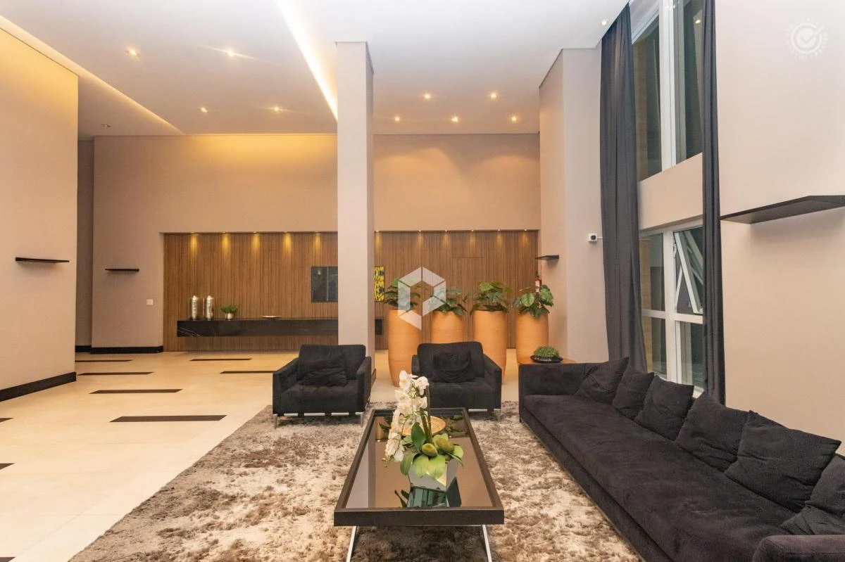 Застеклённый балкон и 2 спальни: квартира 163 м² — photo 31