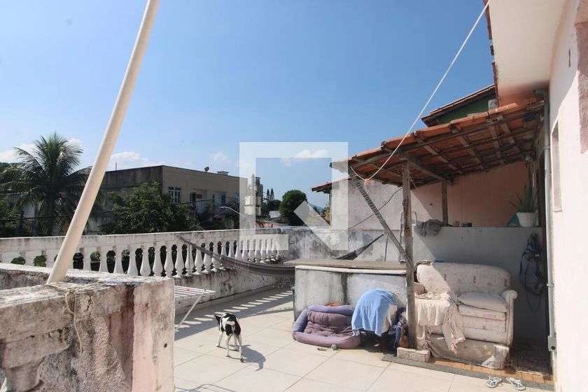 Furnished 40 m² studio with 1 bedroom and 1 bathroom — photo 18