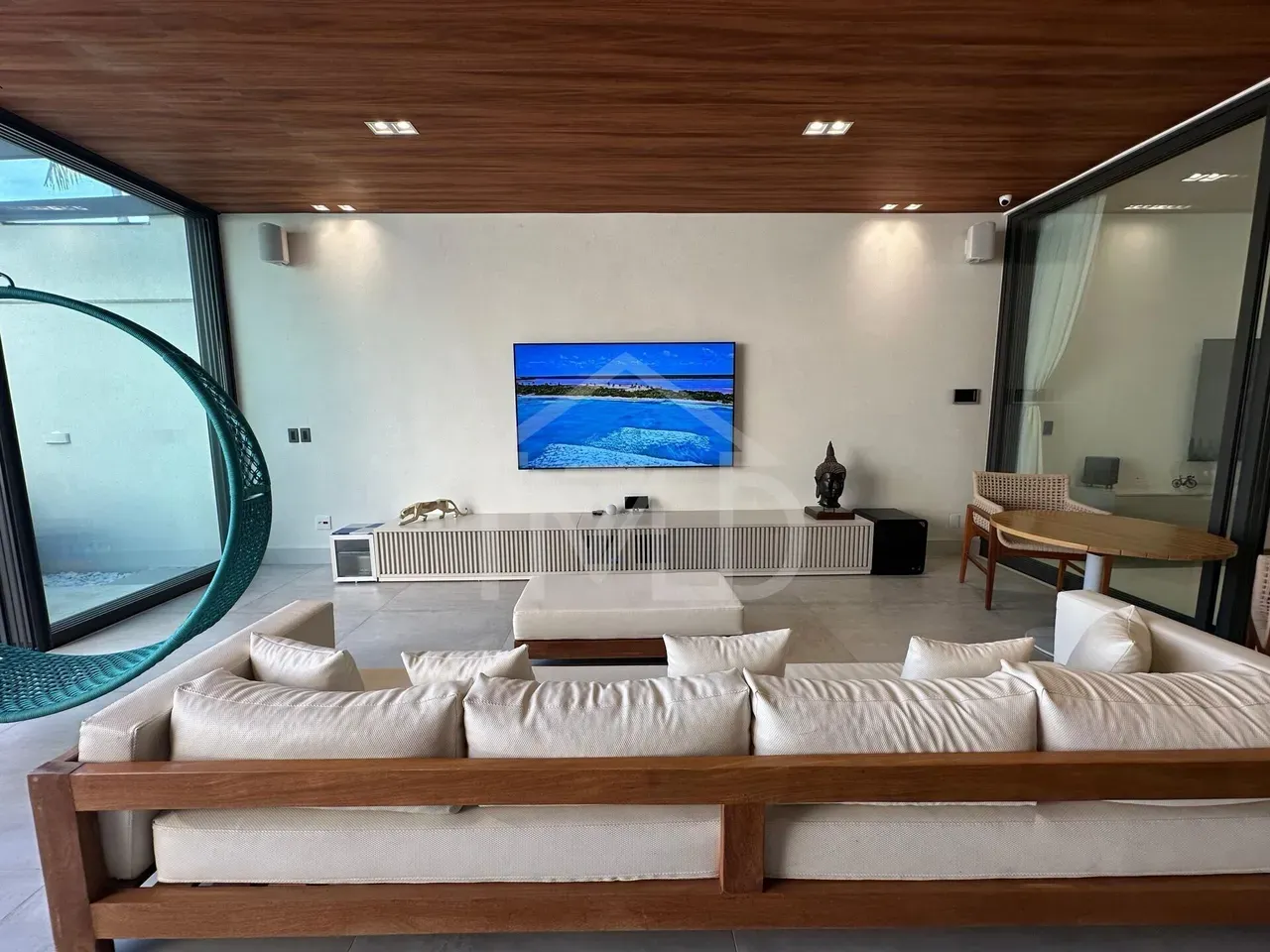 Furnished house with 4 bedrooms and 600 m² — photo 14