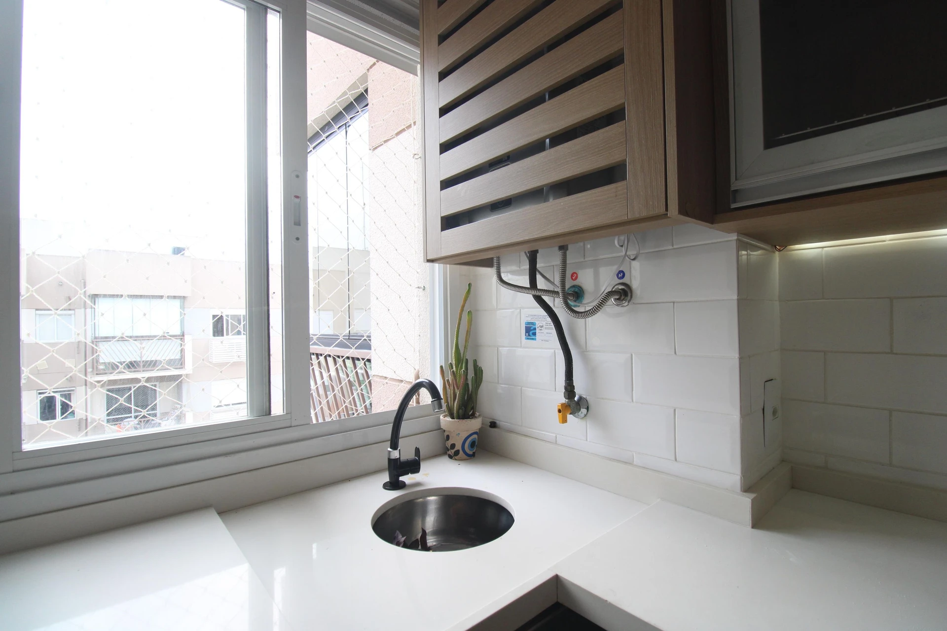 2-bedroom apartment in a building with a sauna — photo 34