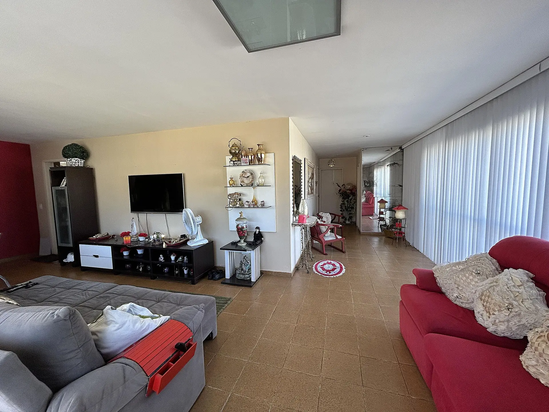 Furnished 4-bedroom rental apartment with 5 parking spaces — photo 31