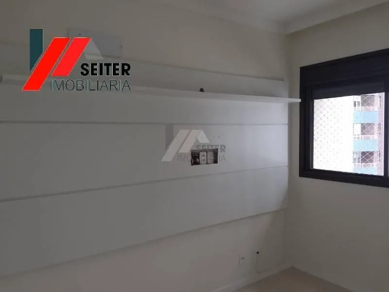 110 m² apartment with 2 bedrooms, 1 suite, balcony — photo 22