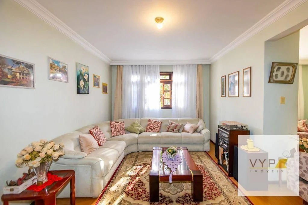 4-bedroom house with a home office — photo 9