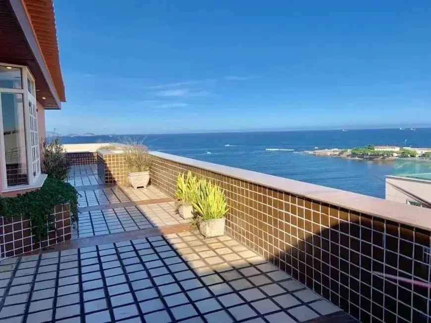 Furnished duplex with 4 bedrooms and 5 bathrooms — photo 25
