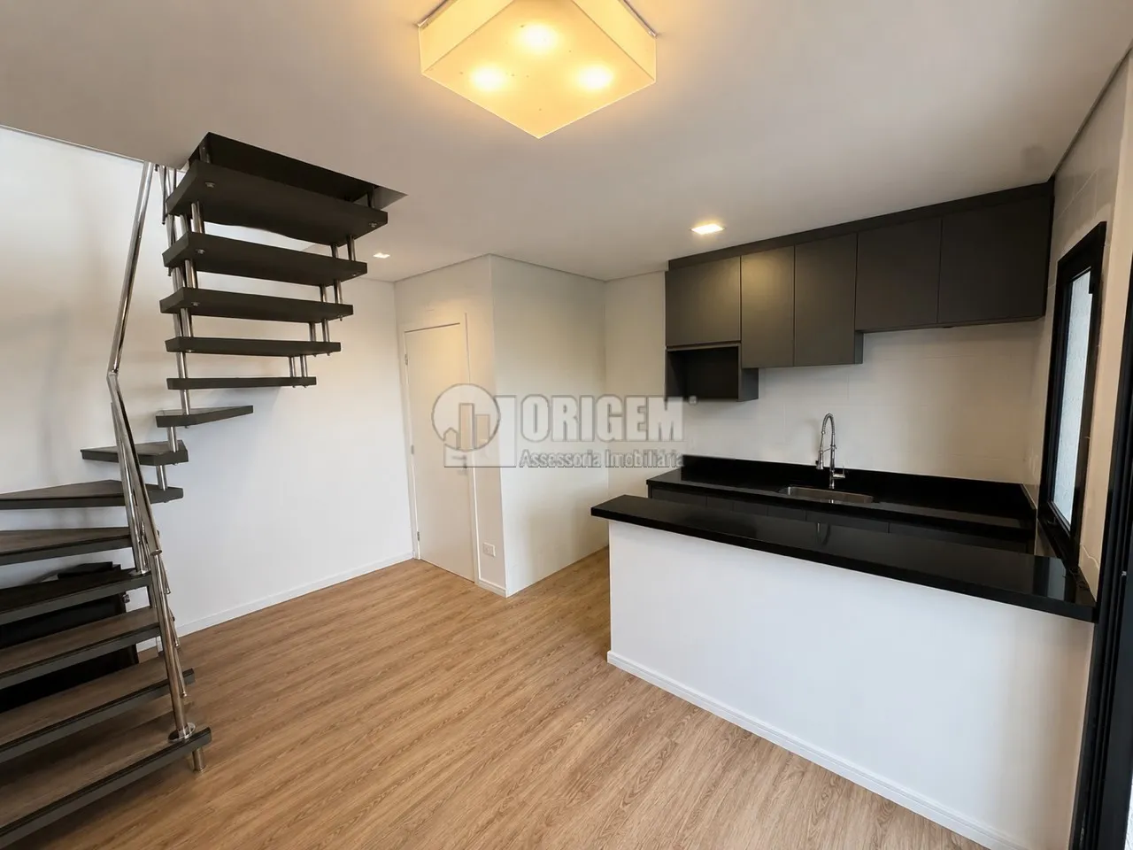 2-bedroom unfurnished apartment with gas open-plan kitchen — photo 2