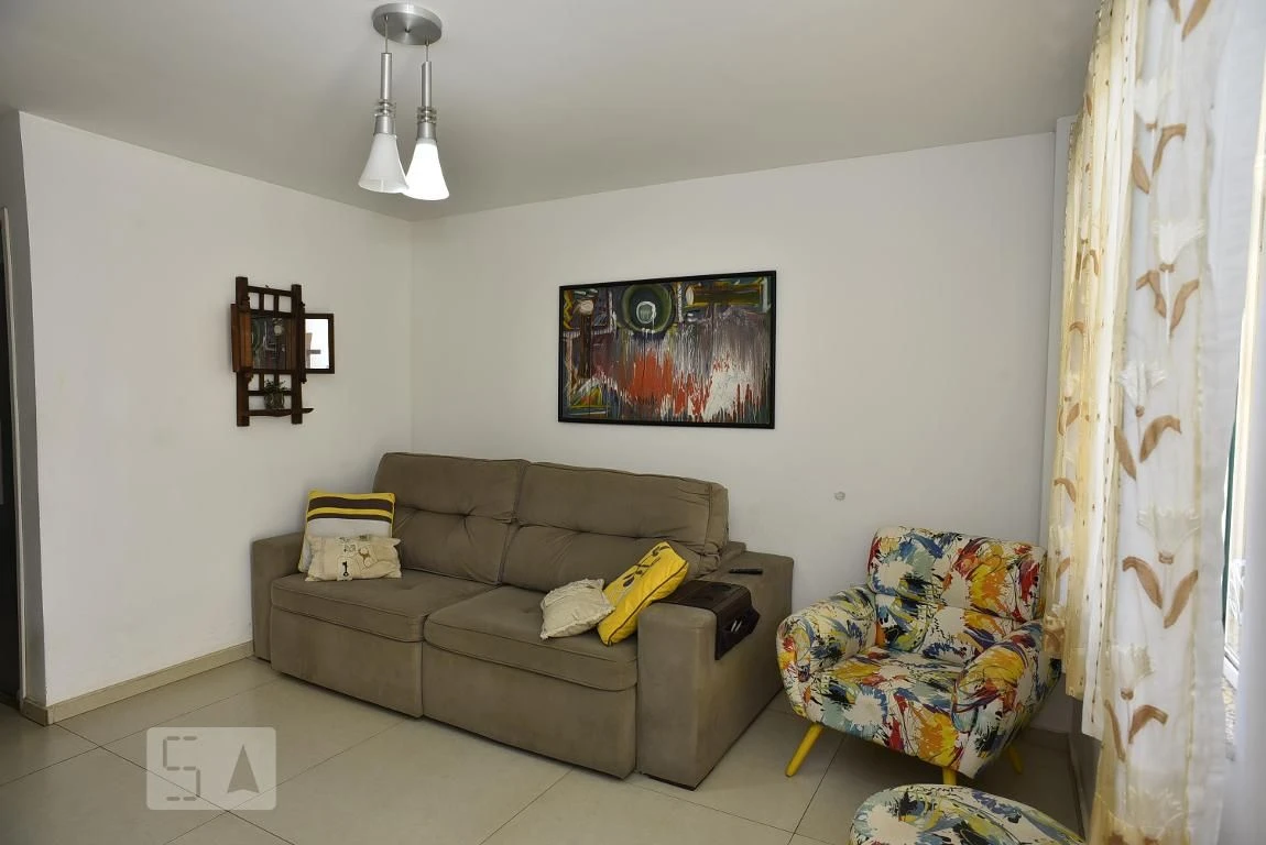 Furnished house with 2 en-suite bedrooms and laundry area — photo 20