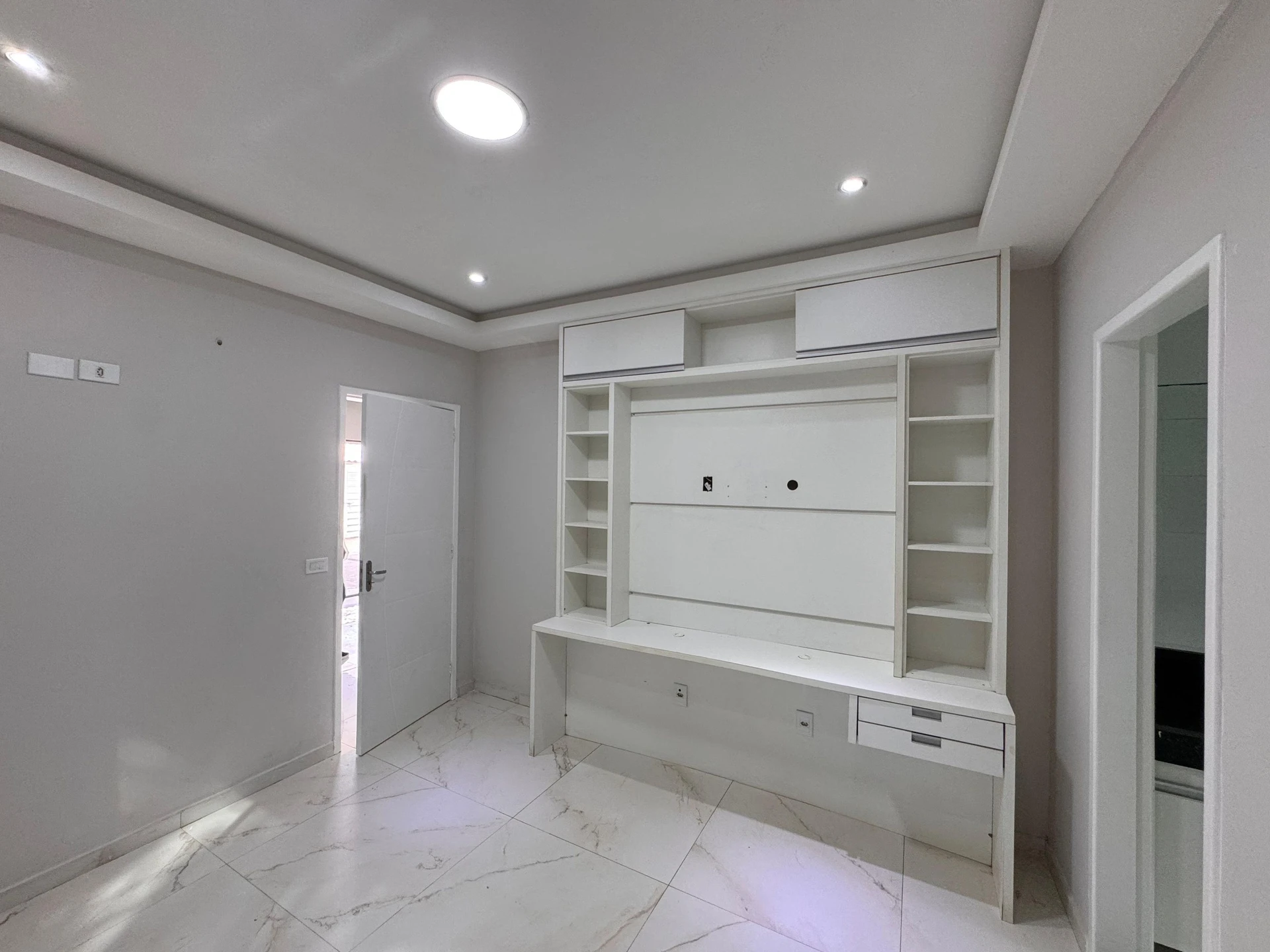 3-bedroom house with a walk-in closet in Rio de Janeiro — photo 18