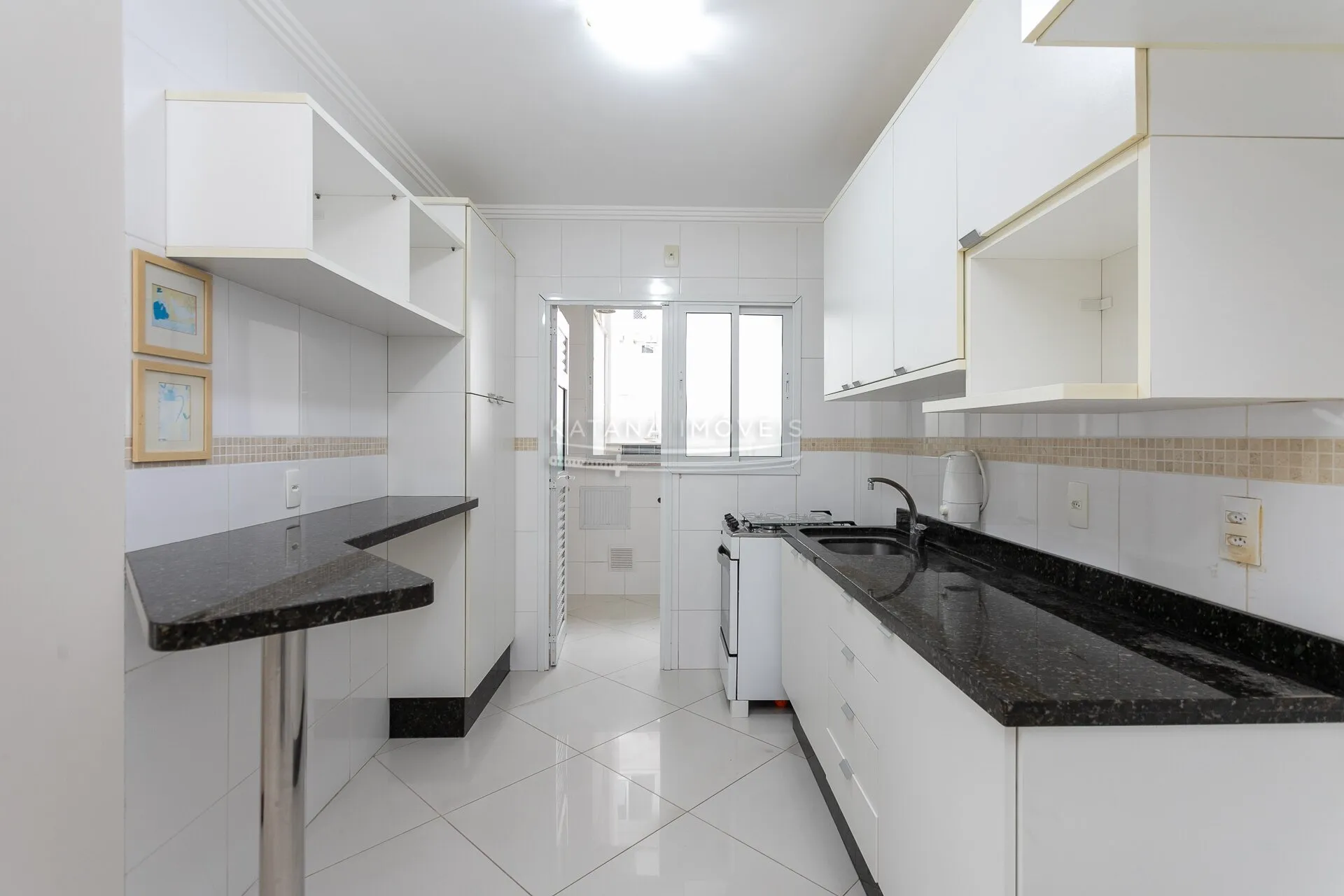 4-bedroom apartment with a bathtub in Florianópolis — photo 4