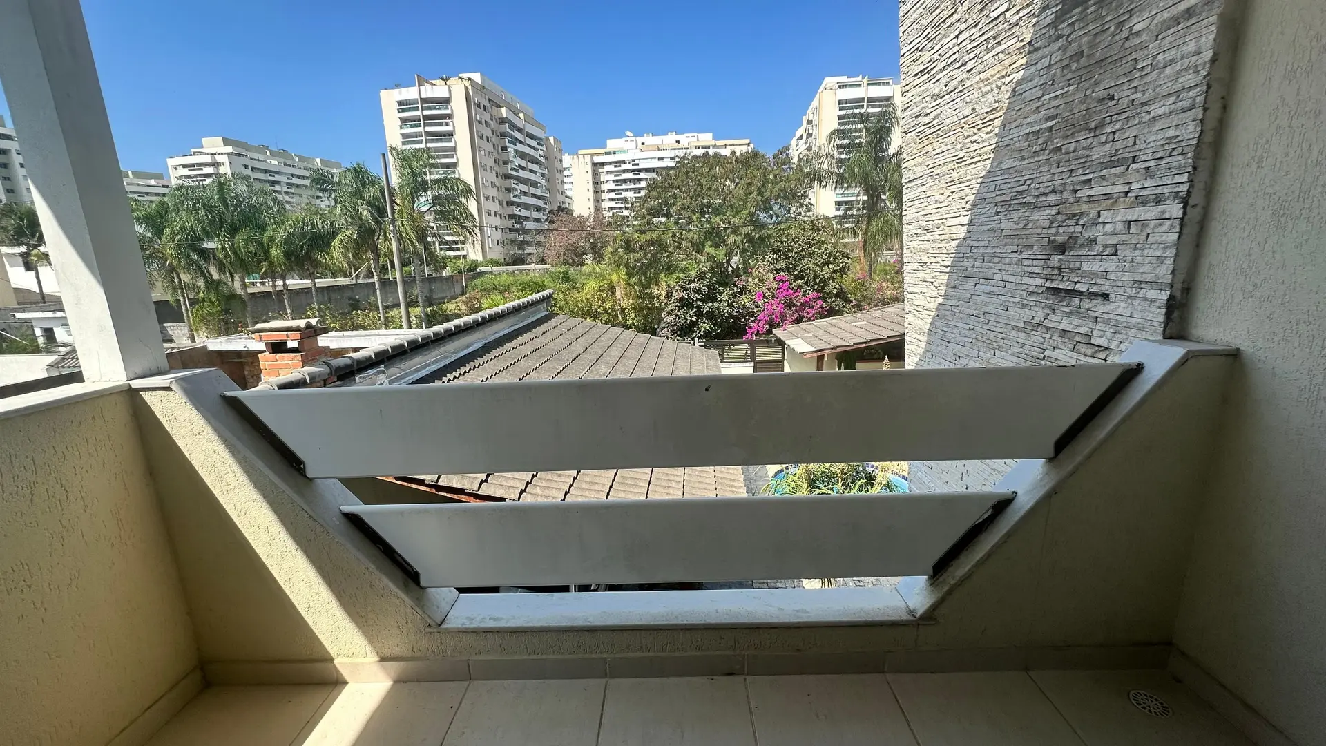 Casa mobiliada em condomínio com 5 quartos e quintal — photo 27
