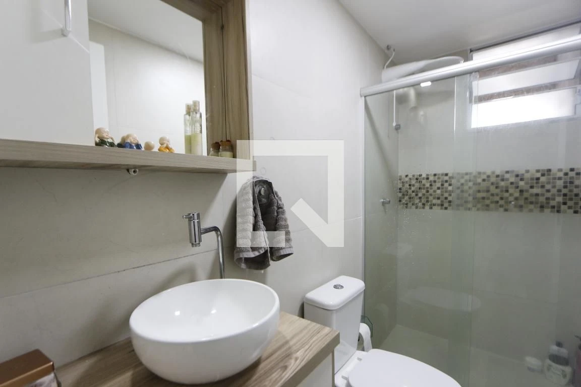Apartamento mobiliado de 2 quartos em condomínio com piscina — photo 6