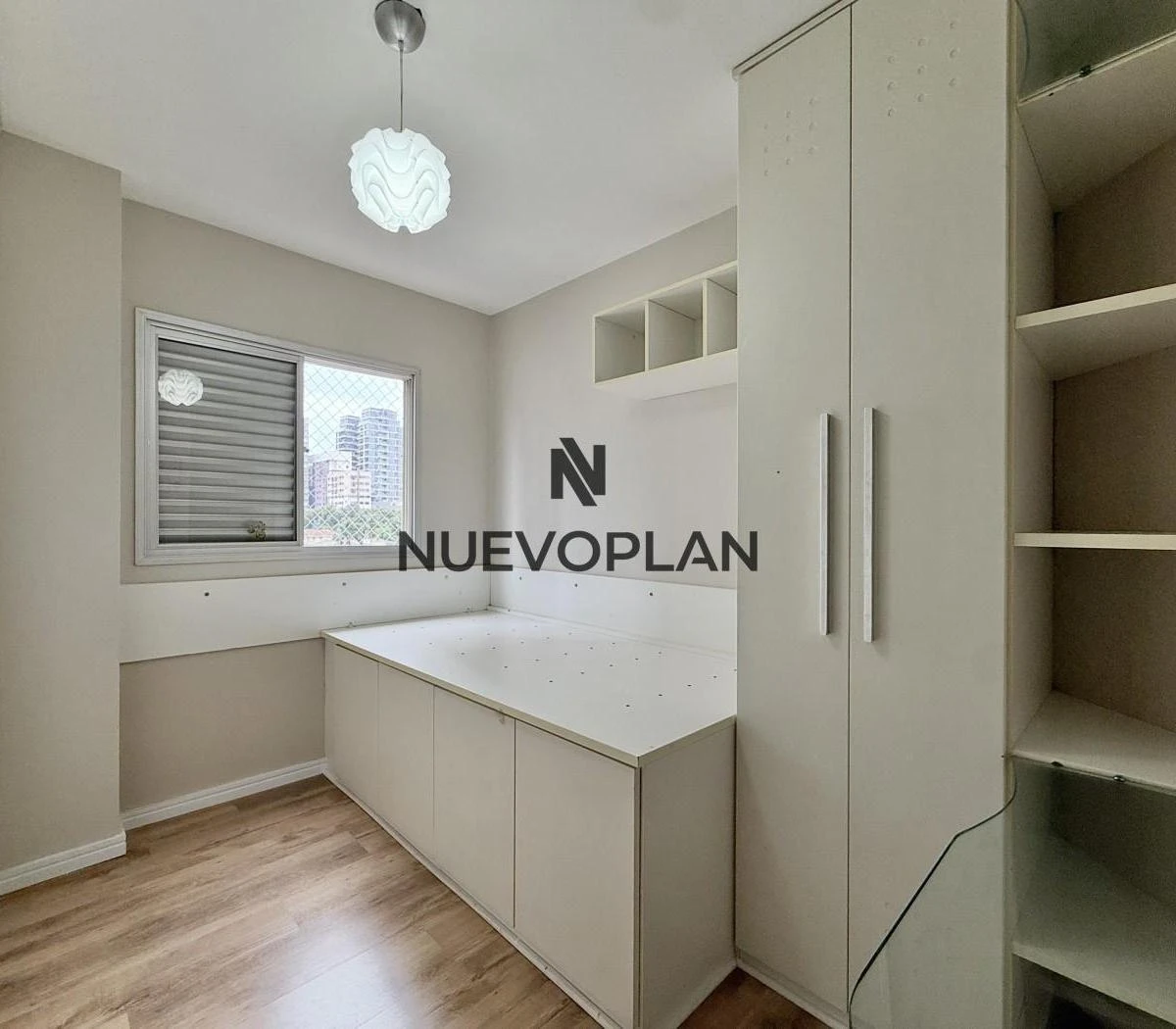 Floor-to-ceiling windows in a 3-bedroom apartment, 77 m² — photo 25
