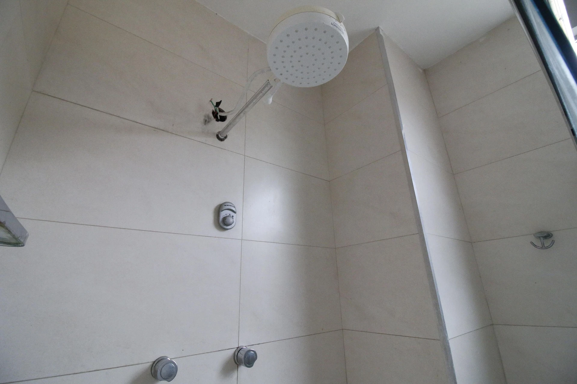 Condo house with 4 bedrooms and 2 en-suites, 3 parking — photo 42