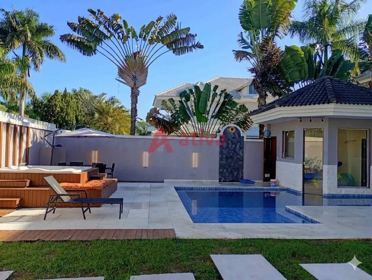 Furnished house with 4 bedrooms and 500 m² — photo 13