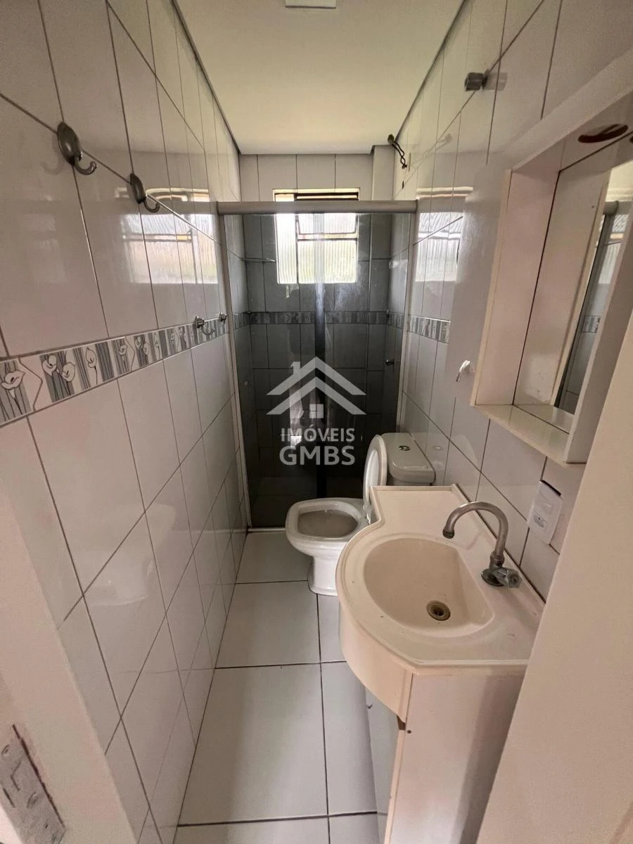 Квартира з 2 спальнями та дерев'яною підлогою або ламінатом — photo 5