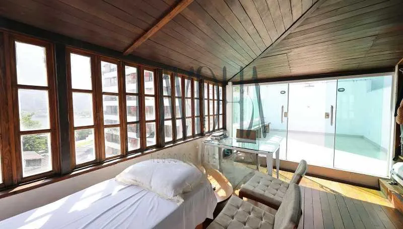 Furnished 180 m² apartment with 3 bedrooms and suite