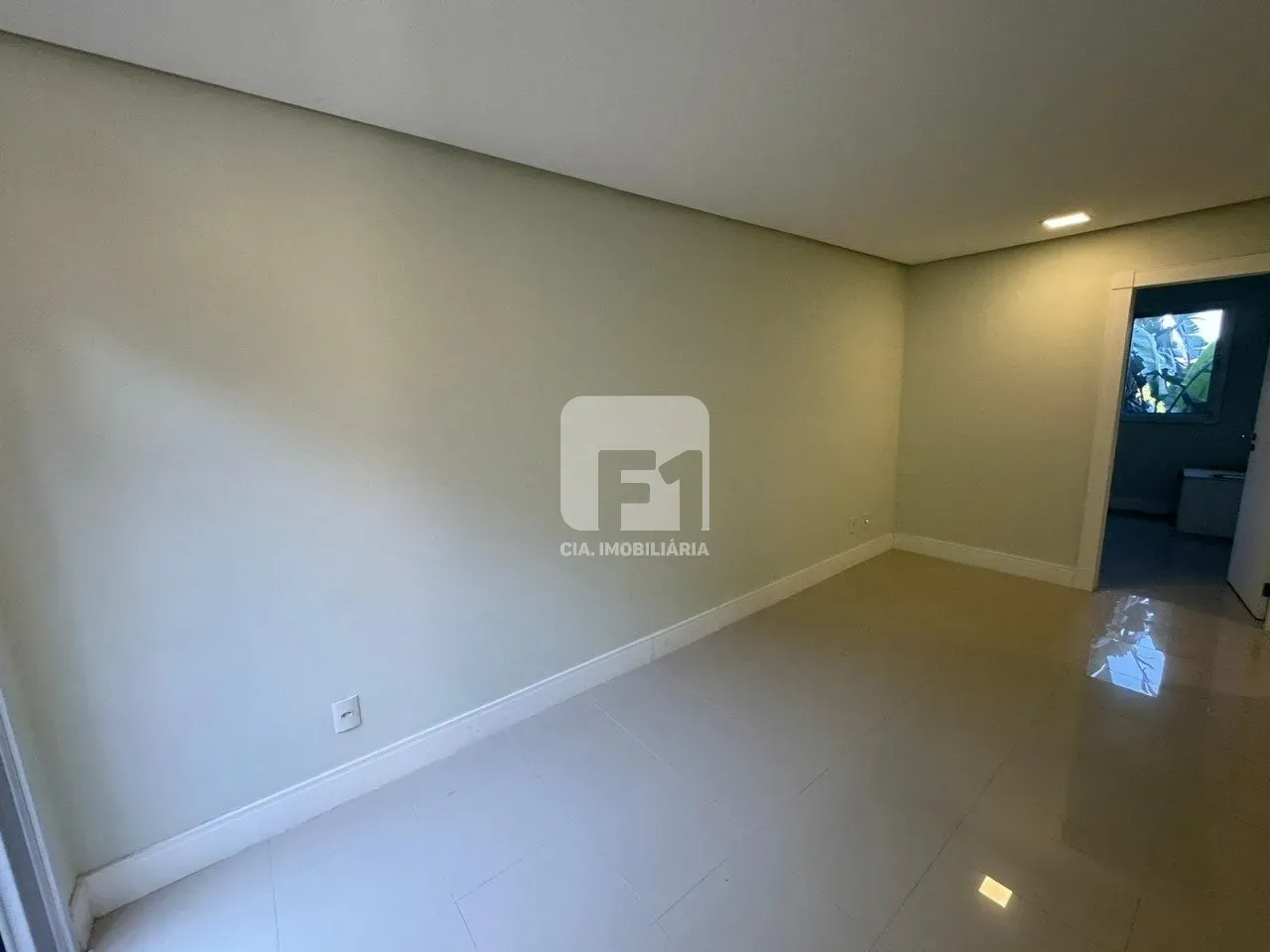 Furnished house with 7 bedrooms and a real desk — photo 59