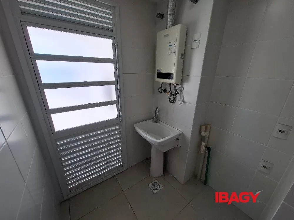Apartment with 2 en-suite bedrooms, 243 m² and 1 space — photo 9