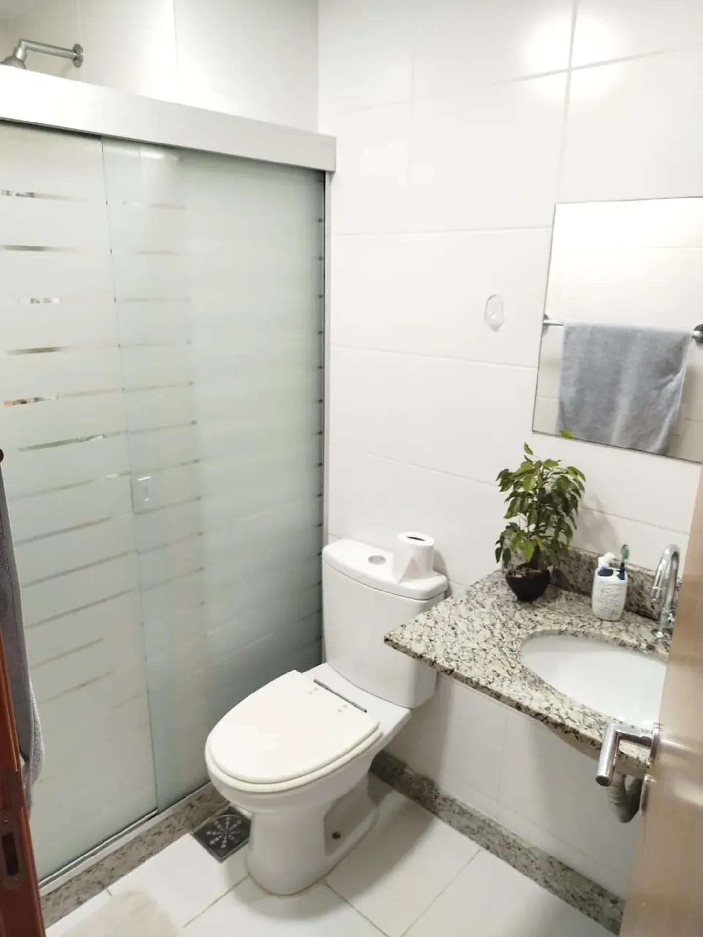 77 m² apartment with 3 bedrooms and a balcony — photo 25