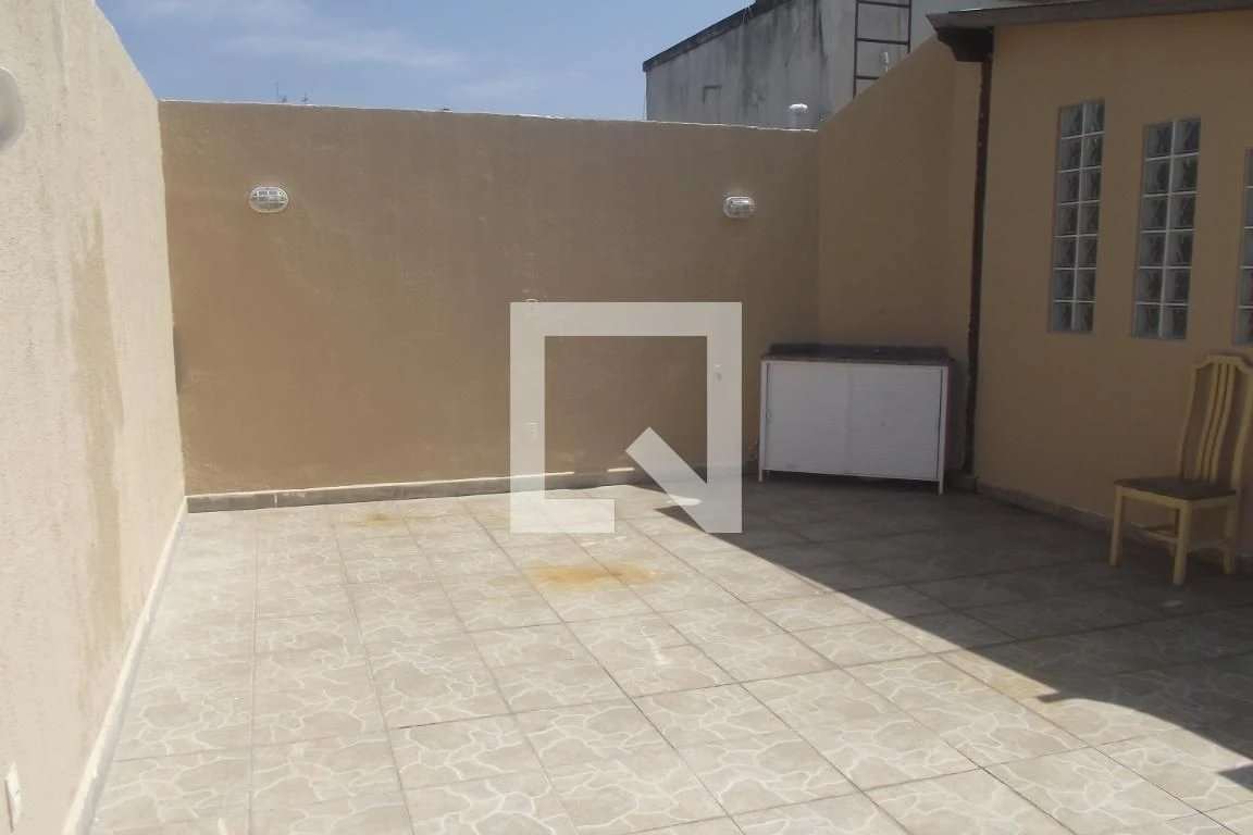 Unfurnished 2-bedroom apartment with a suite bathroom — photo 23