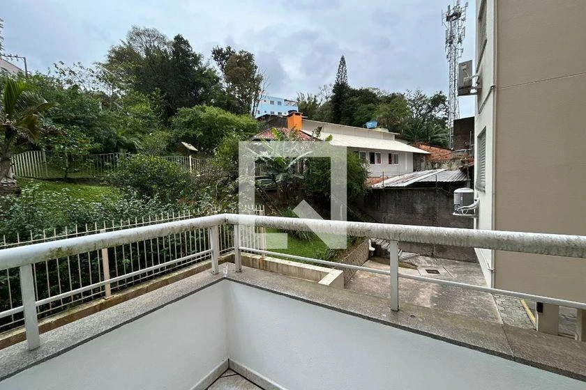Furnished apartment, 108 m², with floor-to-ceiling windows — photo 6
