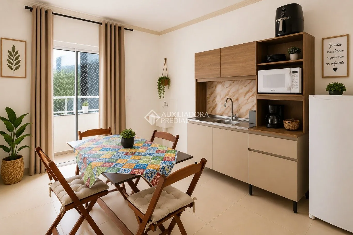 Furnished 2-bedroom apartment with suite and 66 m² — photo 4