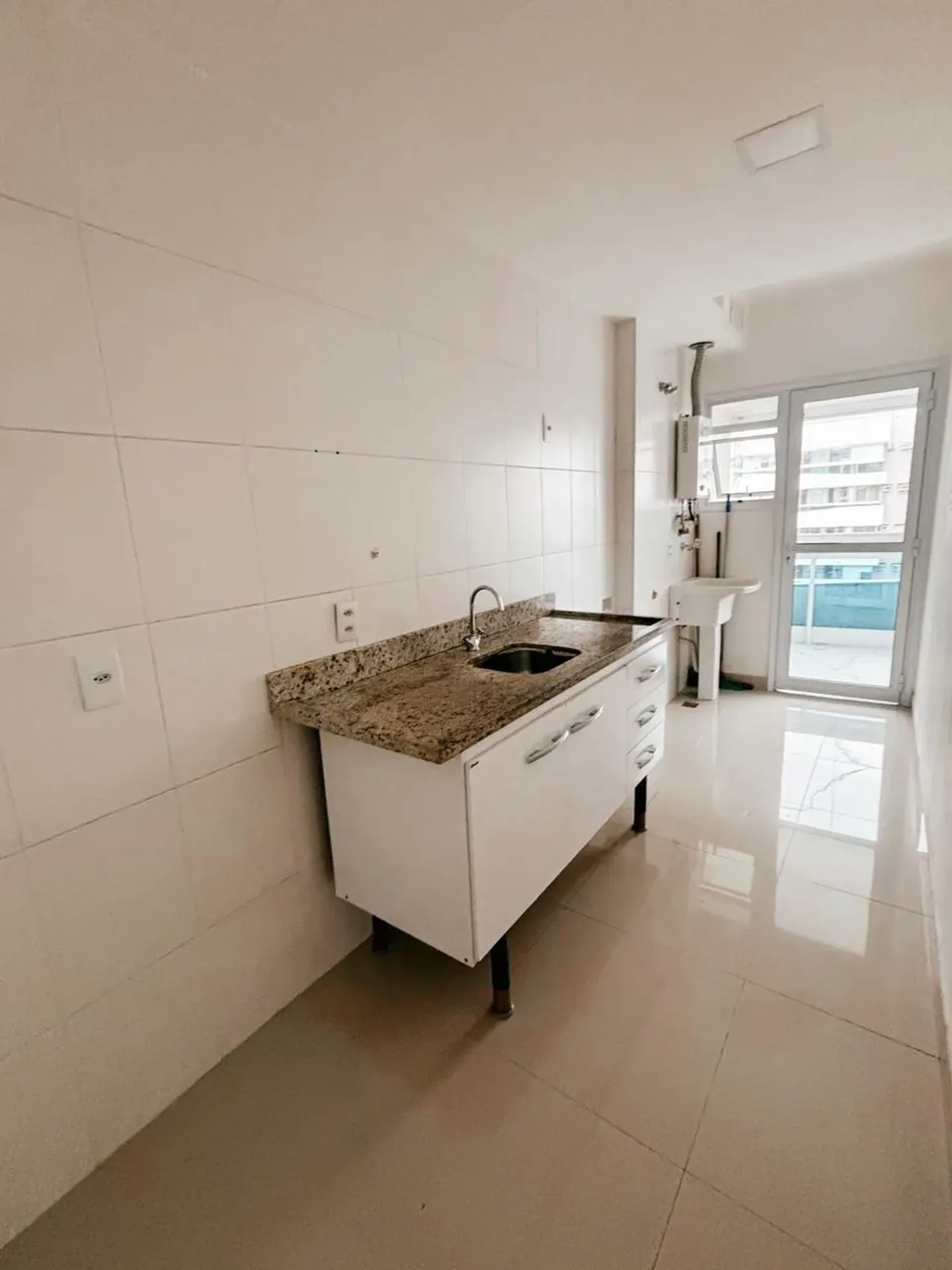 Apartment, 75 m², with a grill on the balcony — photo 21