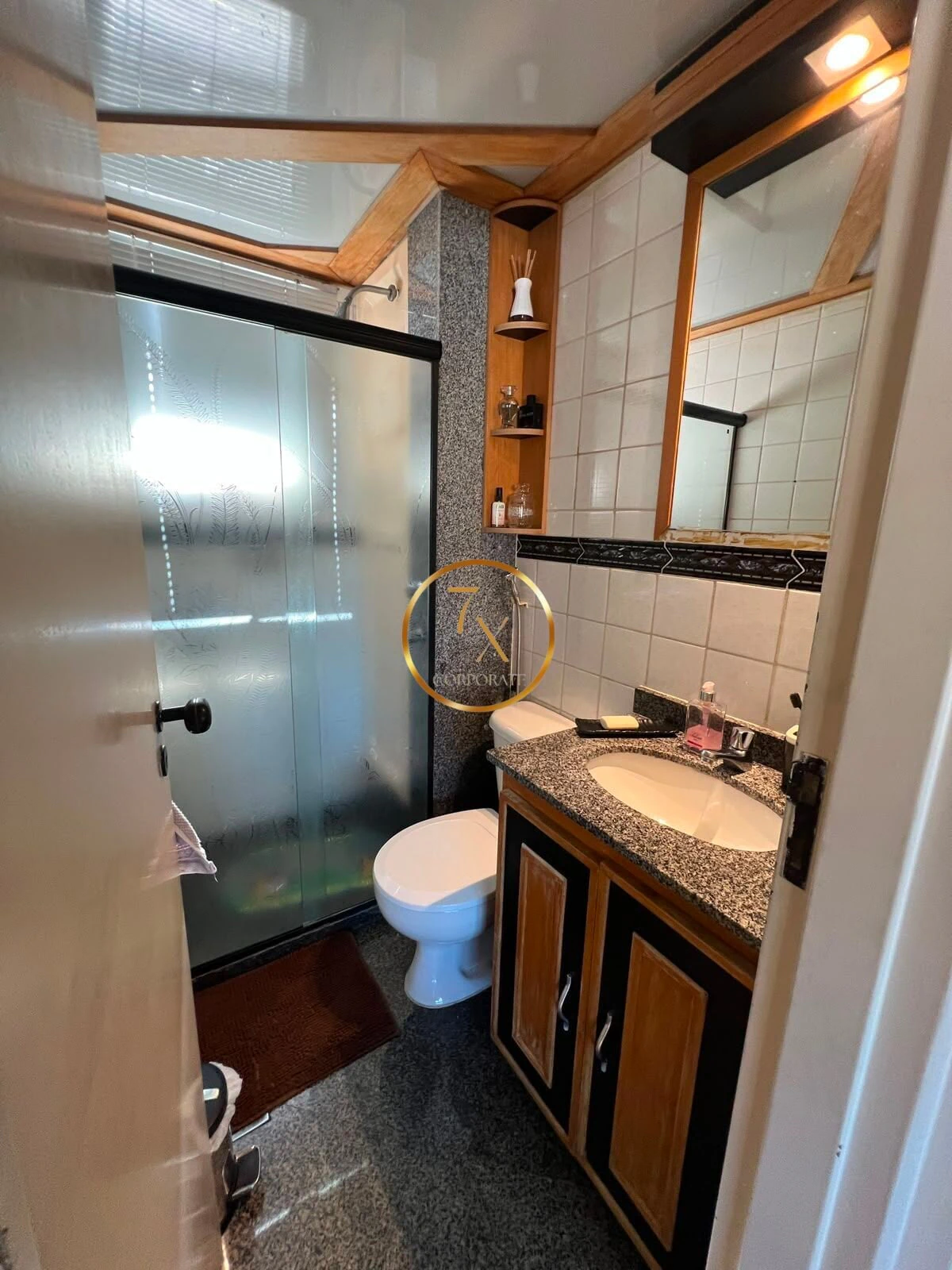Duplex penthouse with 3 bedrooms and a balcony grill — photo 25
