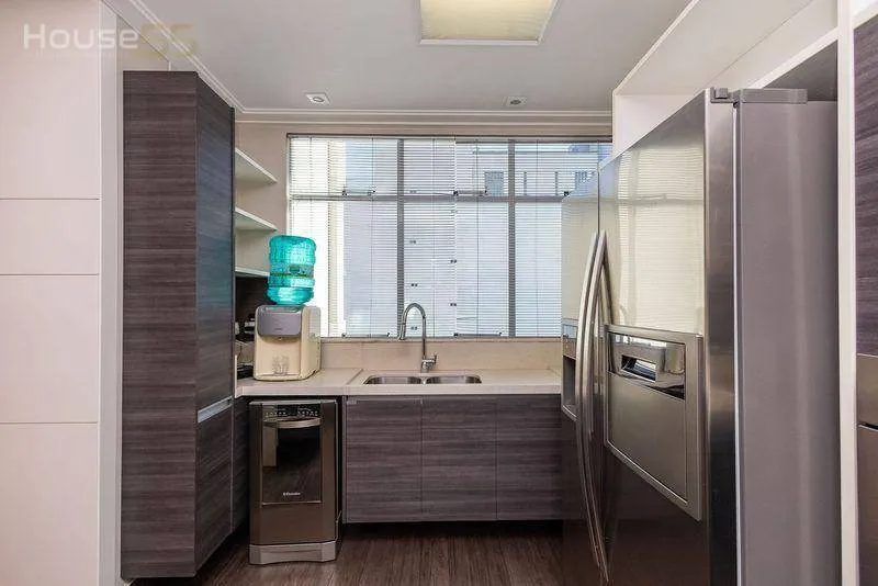 113 m² apartment with 1 bedroom and a balcony — photo 15