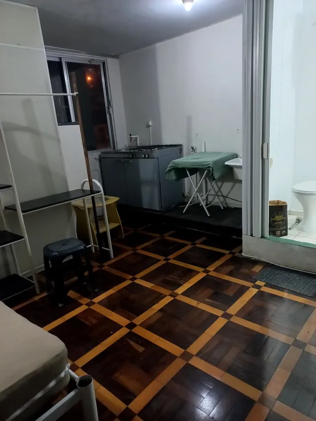 Furnished 1-bedroom apartment with a gas stove — photo 19