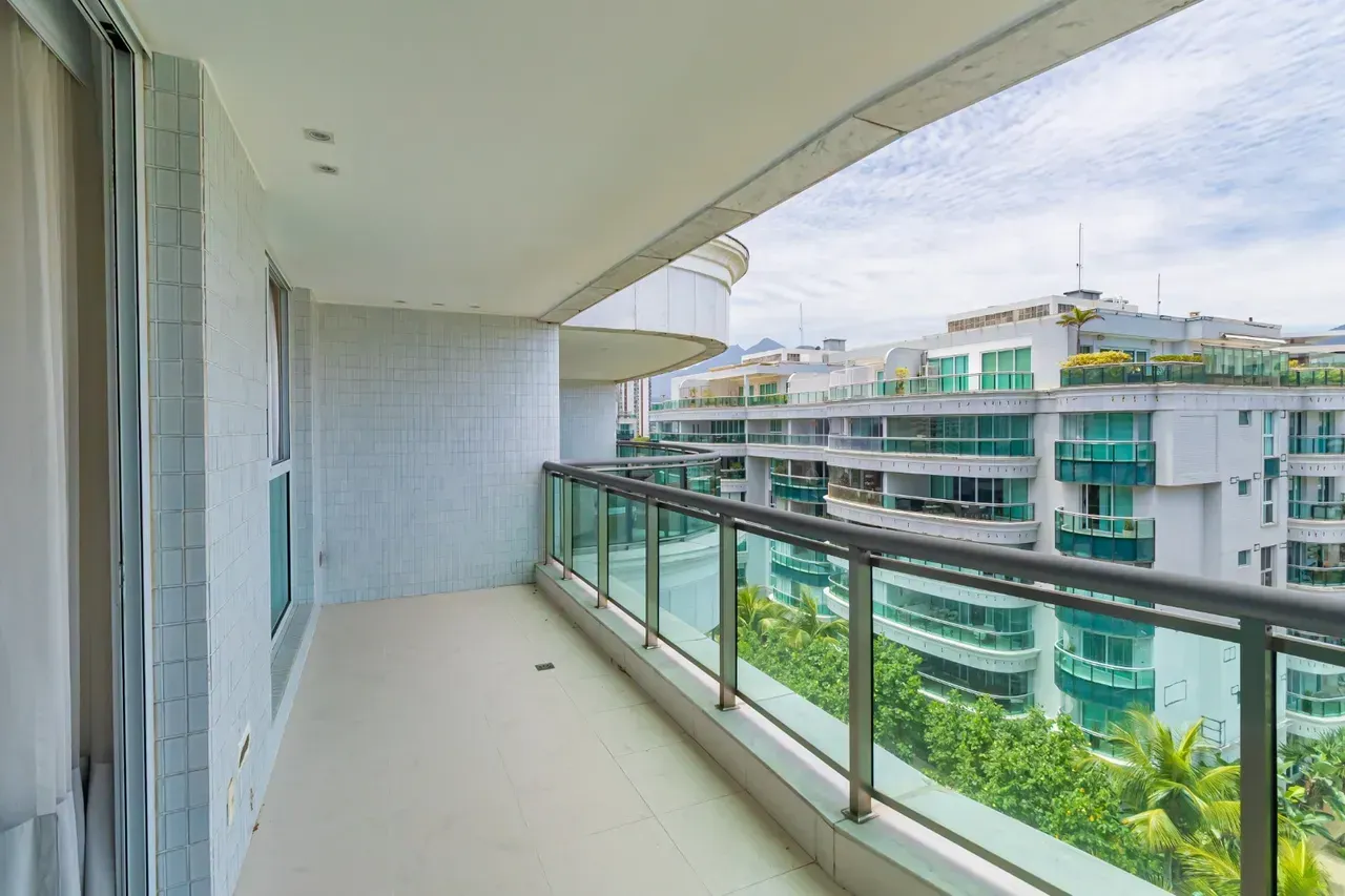 575 m² apartment with 4 en-suite bedrooms and 4 parking — photo 44