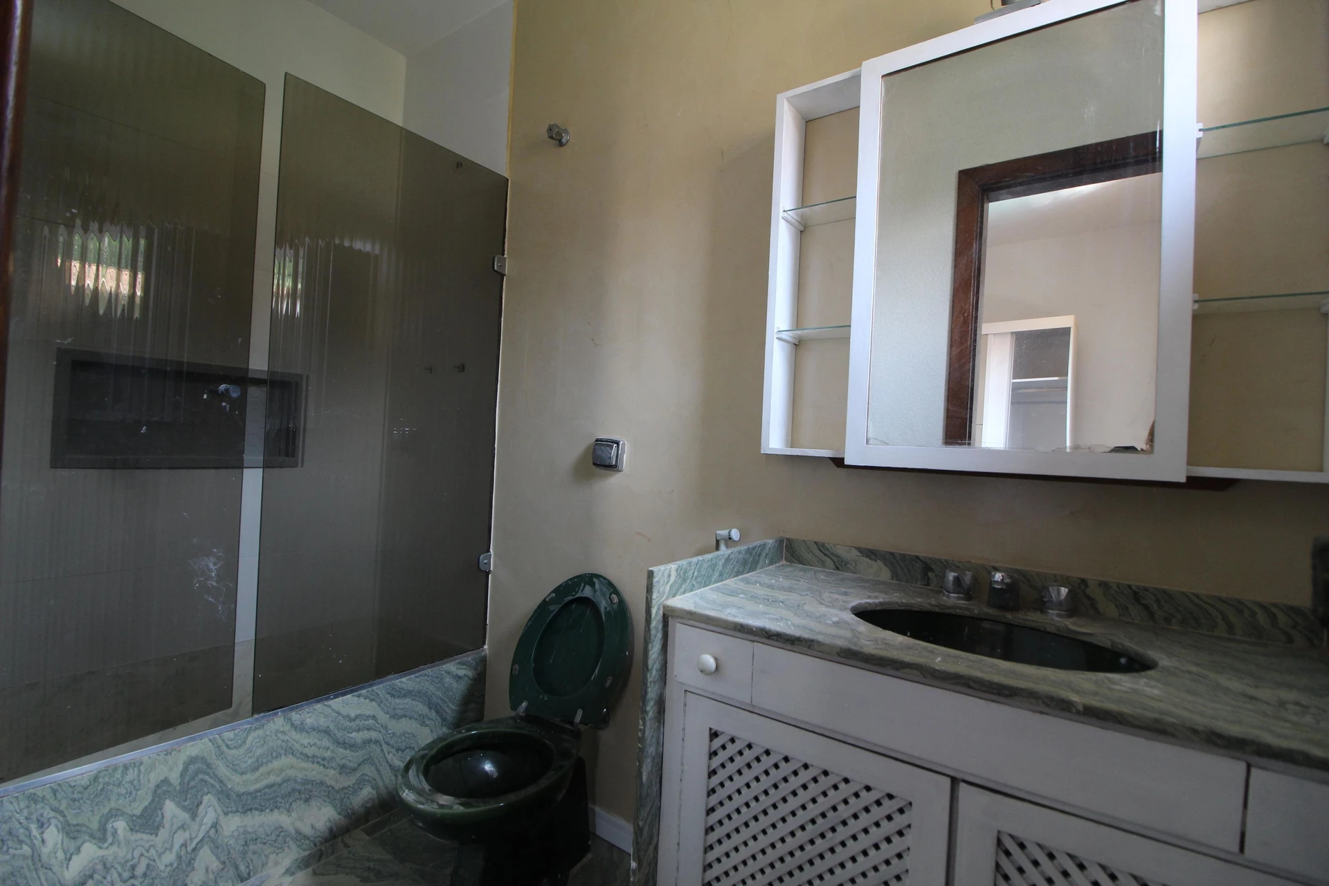 House, 450 m², with a grill on the balcony — photo 25