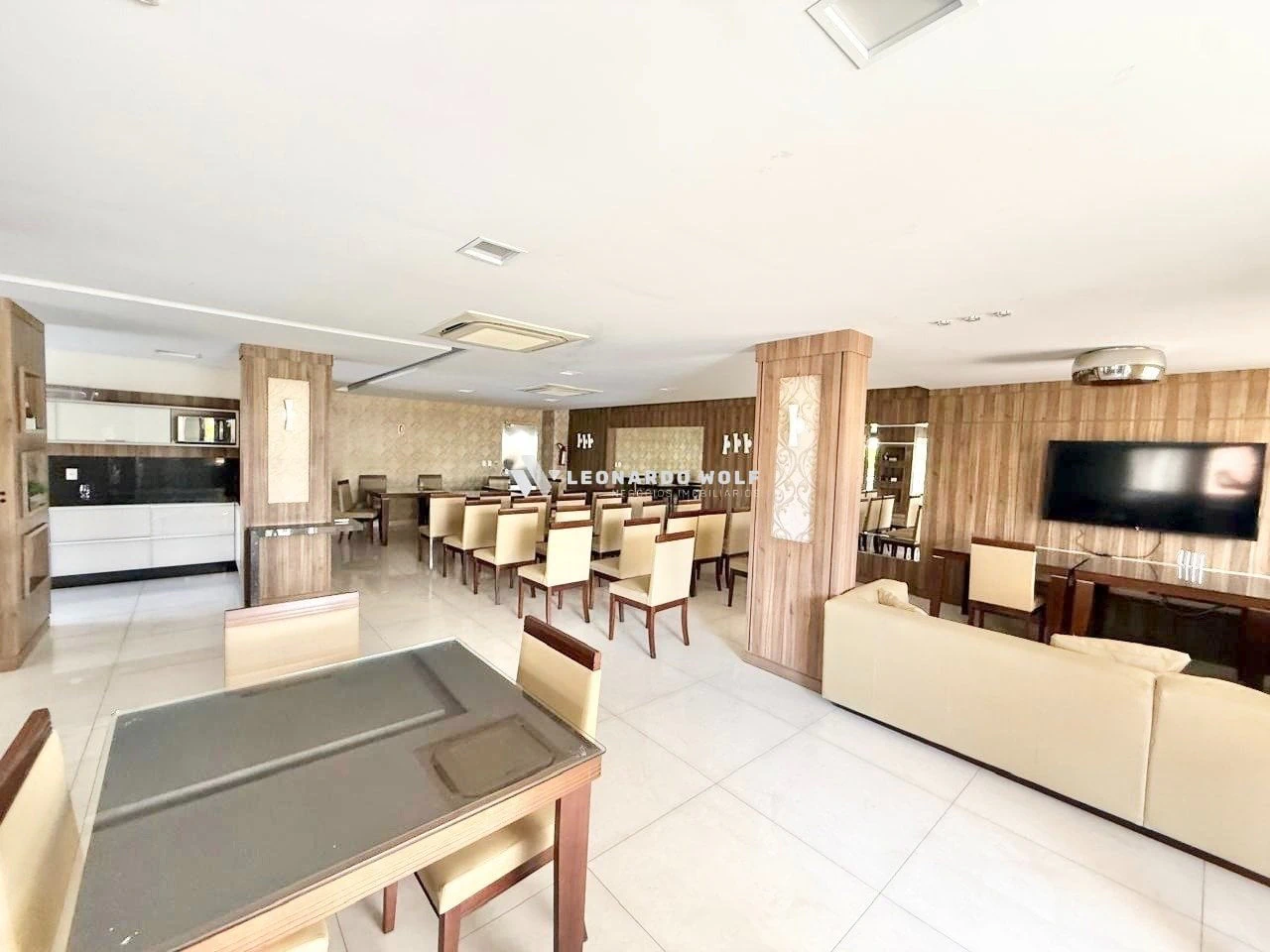 Квартира 143 м² з балконом із грилем та заскленим балконом — photo 21