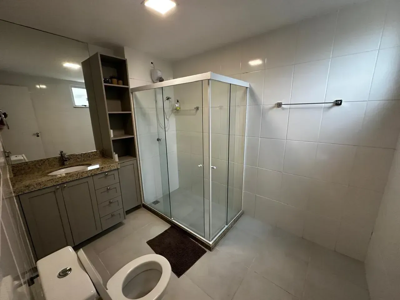 Furnished 1-bedroom apartment with 1 bathroom and parking — photo 7