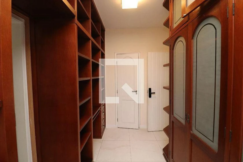 Casa, 420 m², com espaço de home office — photo 32