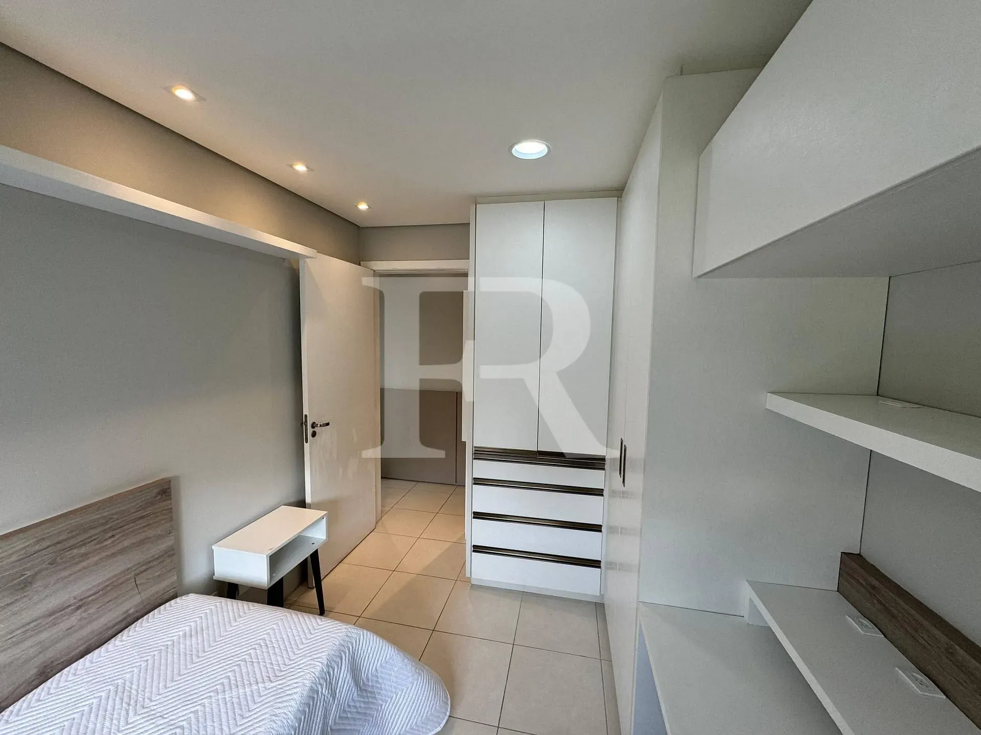 2-bedroom apartment with balcony and charcoal grill — photo 133