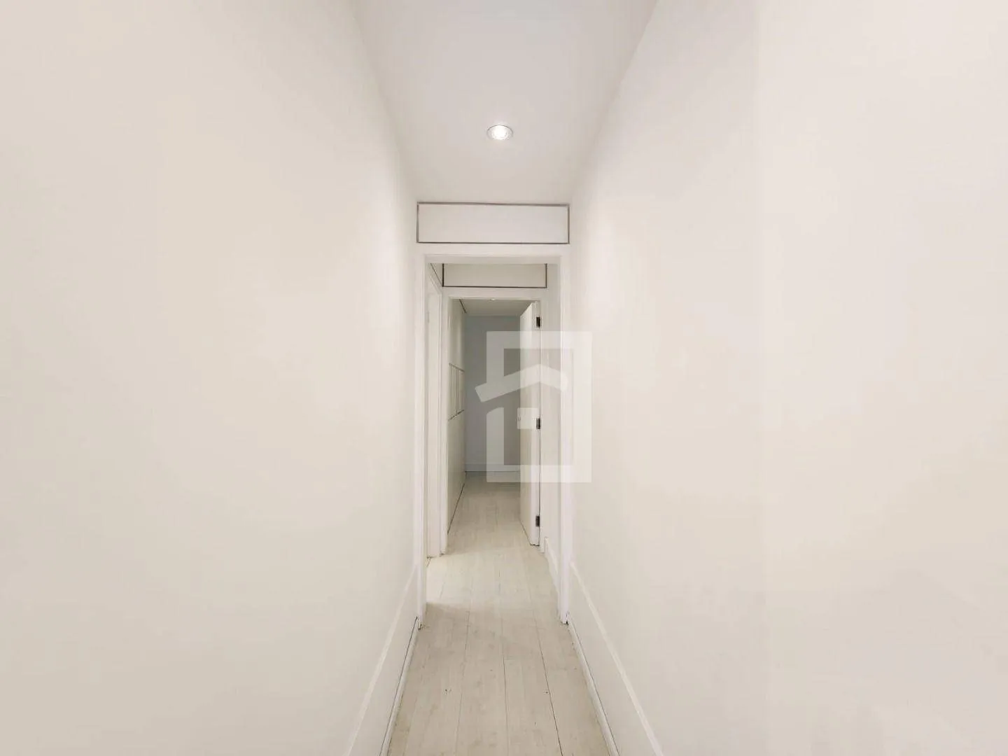 Duplex penthouse with 5 bedrooms and 5 bathrooms — photo 37