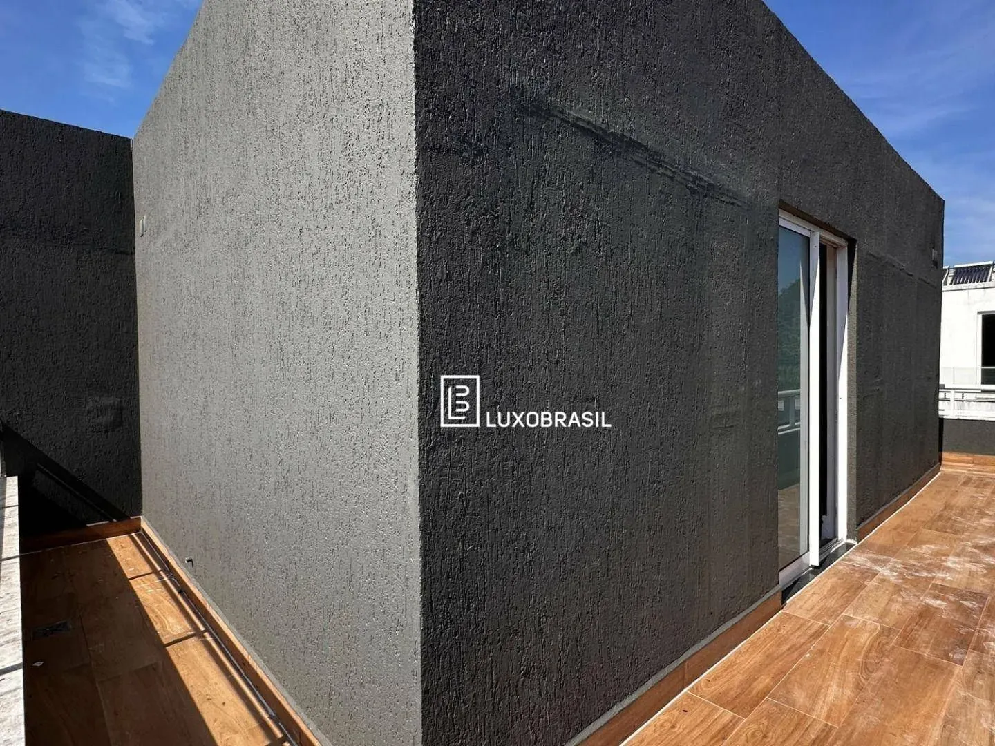 House with 7 bedrooms and 700 m², gas kitchen — photo 55