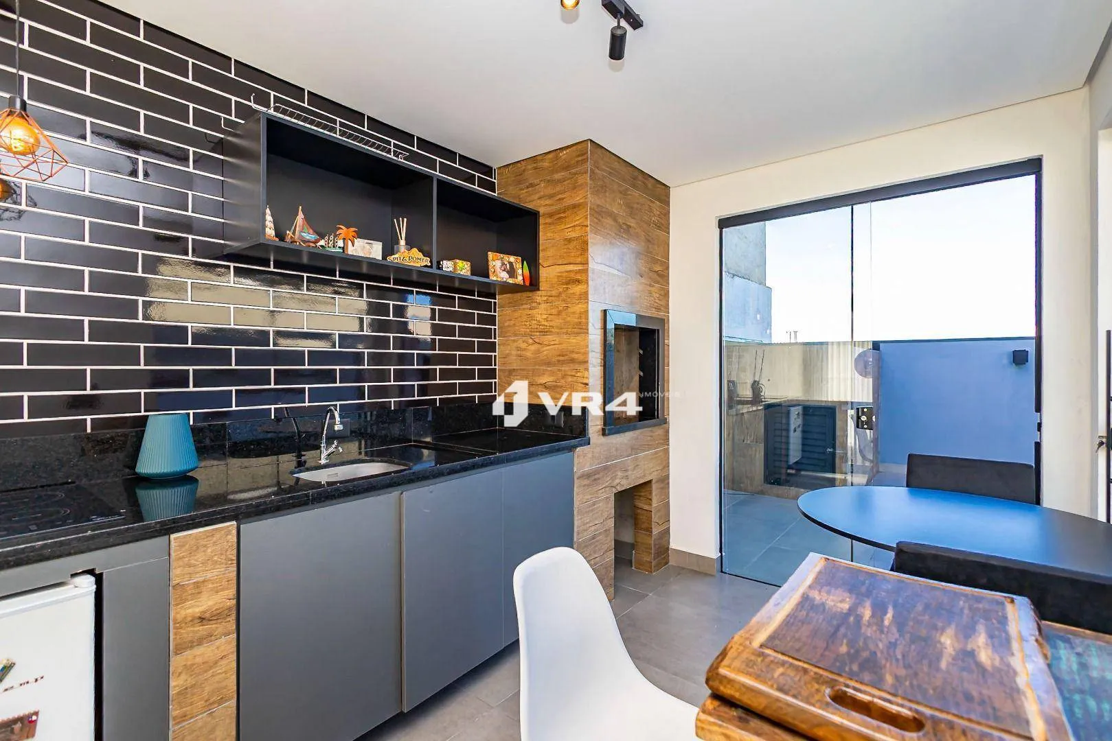 Furnished house with 3 bedrooms and an open kitchen — photo 35