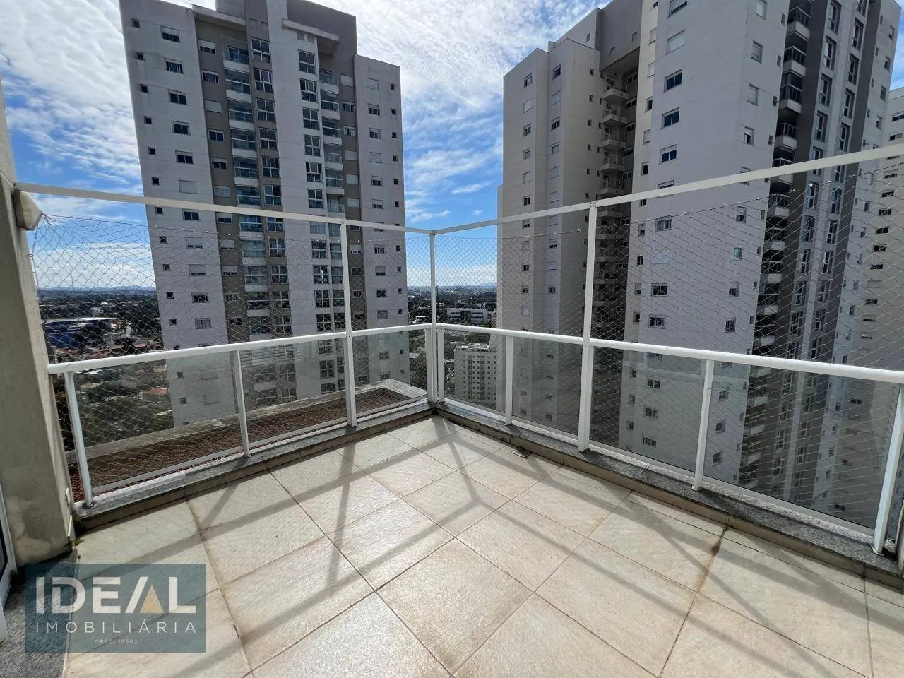 Furnished apartment with 3 bedrooms and 4 bathrooms — photo 7