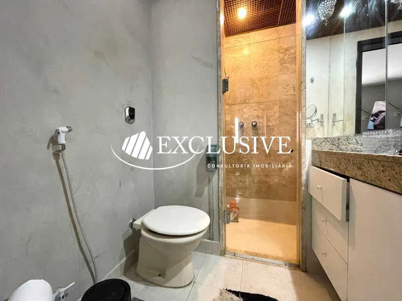 Furnished linear penthouse with 2 bedrooms and 4 baths — photo 22
