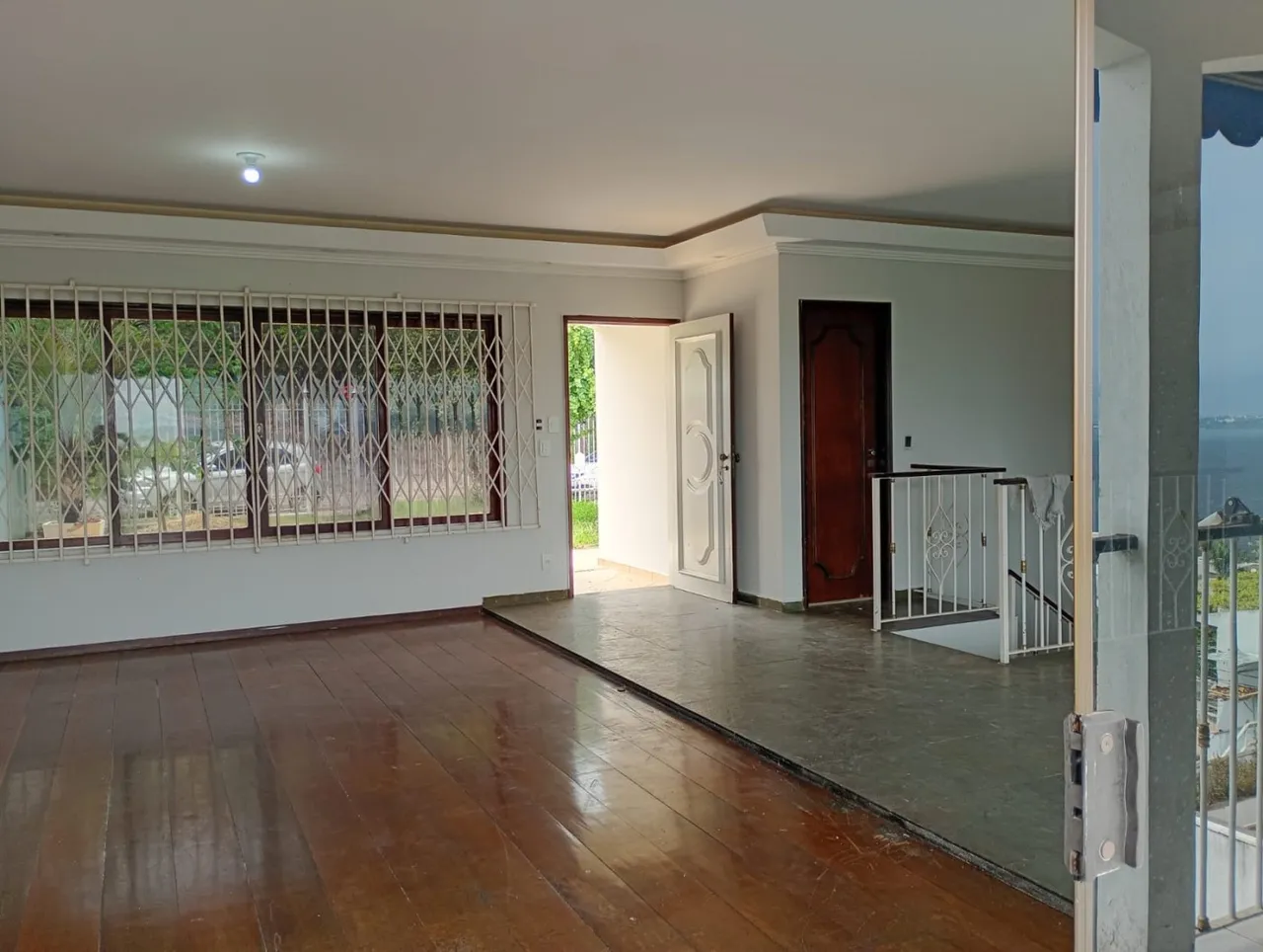 Furnished rental house with 3 bedrooms and 5 bathrooms — photo 14