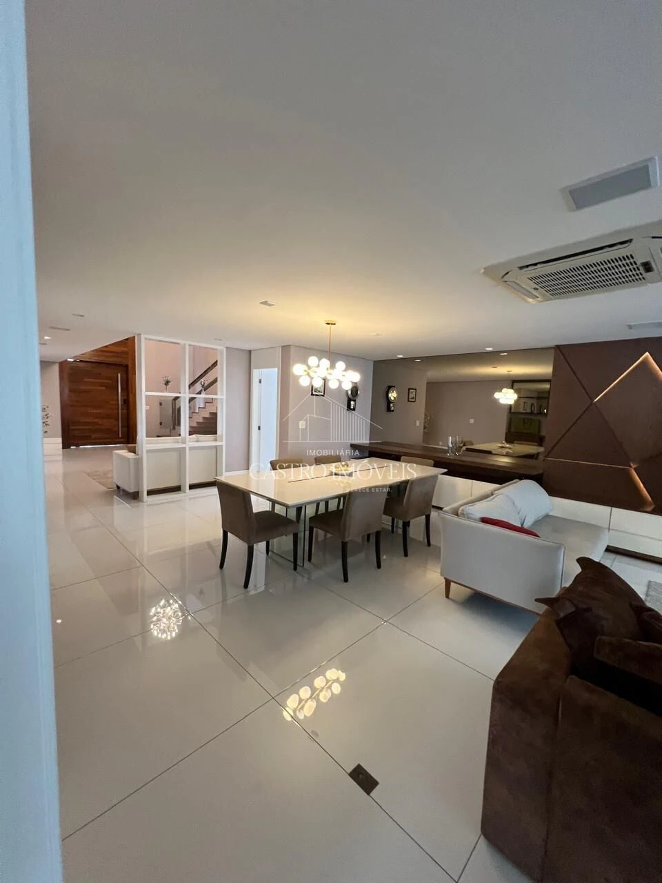 House 980 m² with 4 en-suite bedrooms and gas kitchen — photo 33