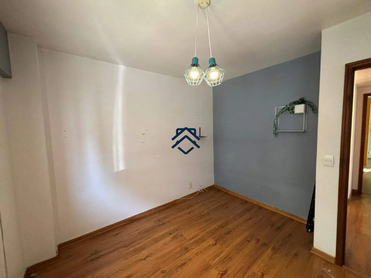 4-bedroom apartment with 2 enclosed balconies — photo 17