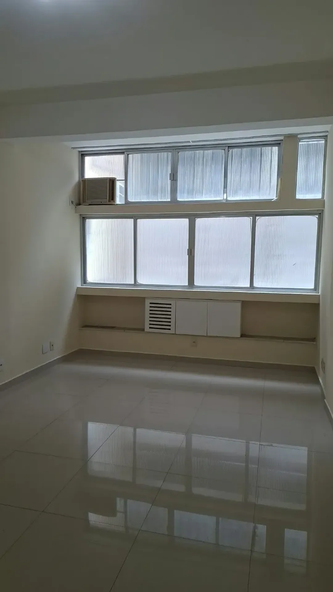 3-bedroom apartment, 1 with its own bathroom, 149 m² — photo 10