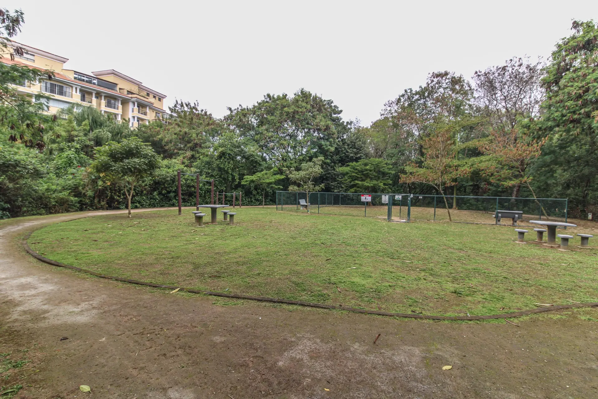 Furnished apartment, 158 m², with a water view — photo 61